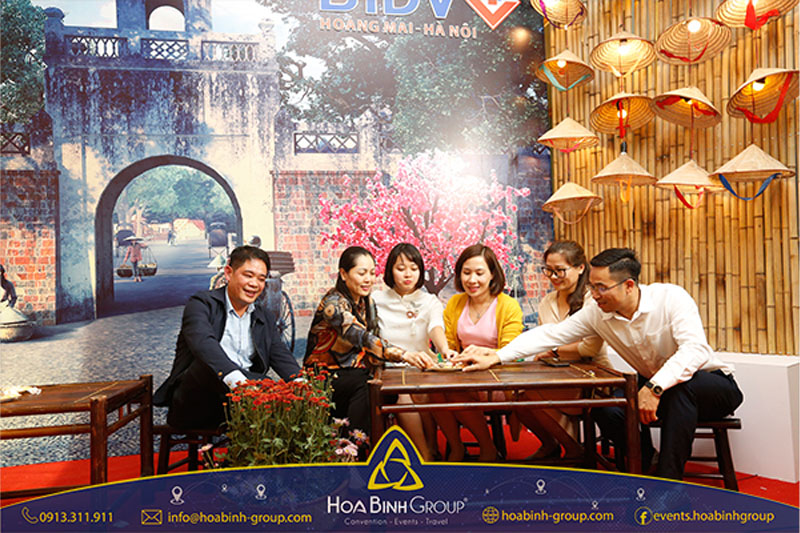 HoaBinh-Group specializes in organizing Year-end party at a reasonable cost