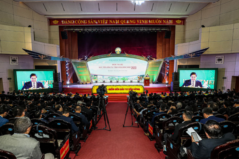 CONFERENCE ON INVESTMENT PROMOTED IN HOA BINH PROVINCE 2023