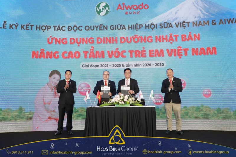 Exclusive cooperation signing ceremony between Vietnam Dairy Association and Aiwado