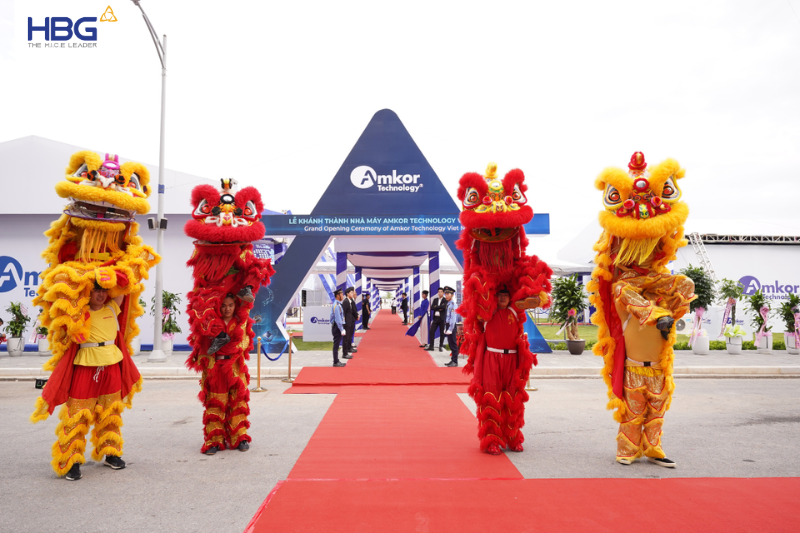 A lion dance in front of the gate welcomes guests