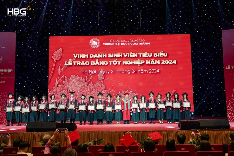 HANOI FOREIGN TRADE UNIVERSITY CONFERS DEGREES TO OVER 1,300 GRADUATES IN THE FIRST ROUND